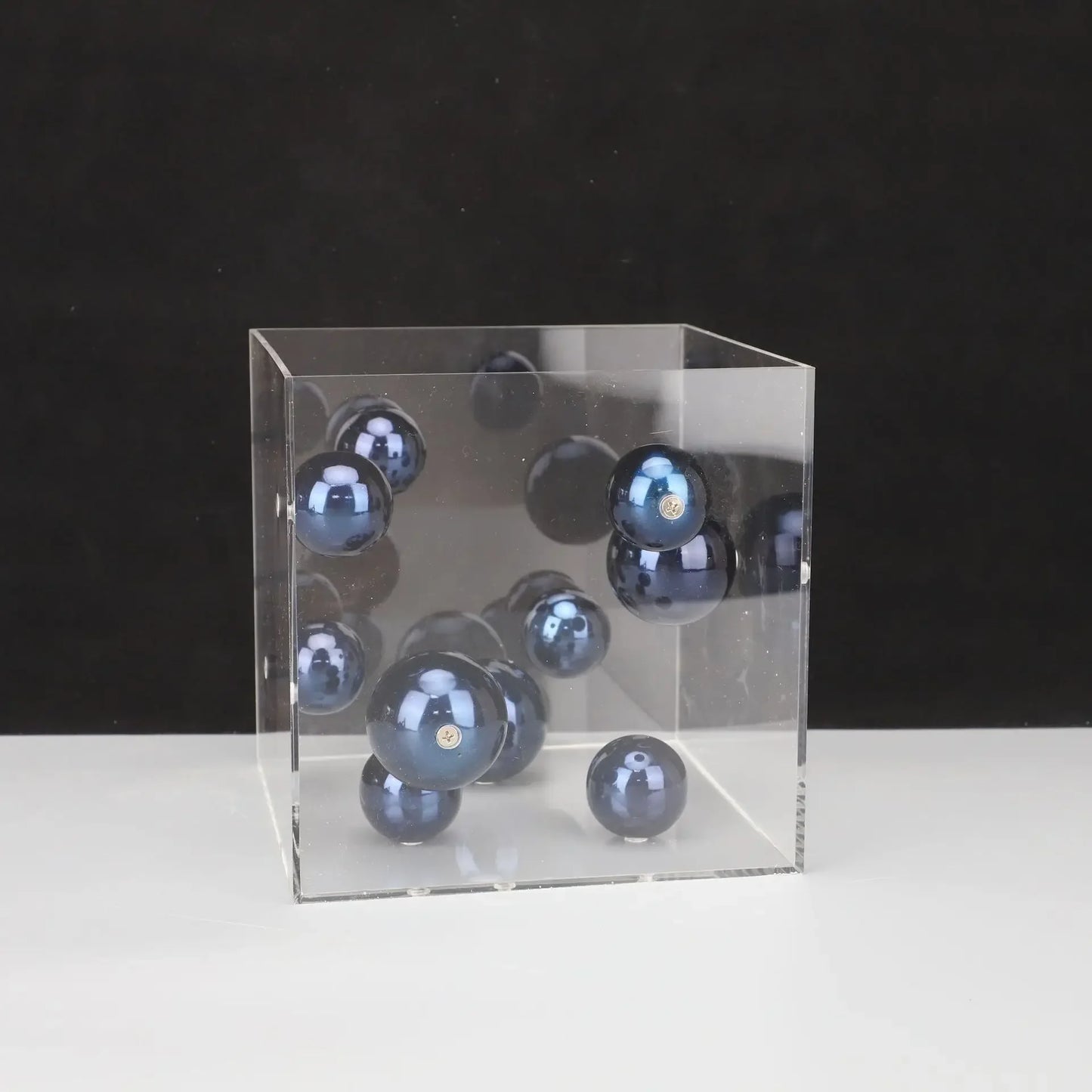 Geometric Acrilic Cube Ornament