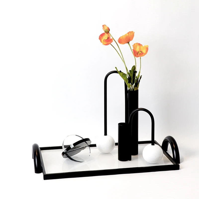 Modern Arc Iron Vase – Sculptural Elegance in Gold