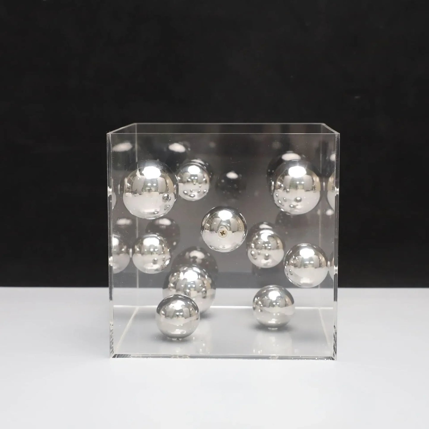 Geometric Acrilic Cube Ornament