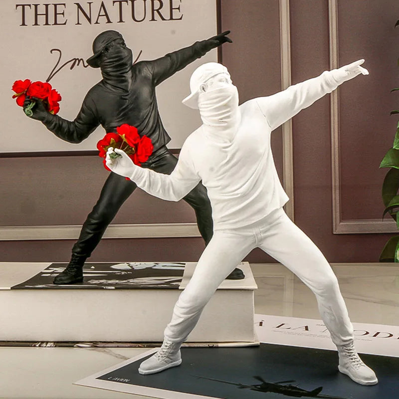 Resin Statues Sculptures Banksy Flower Thrower Statue Bomber Home Decoration Accessories Modern Ornaments Figurine Collectible